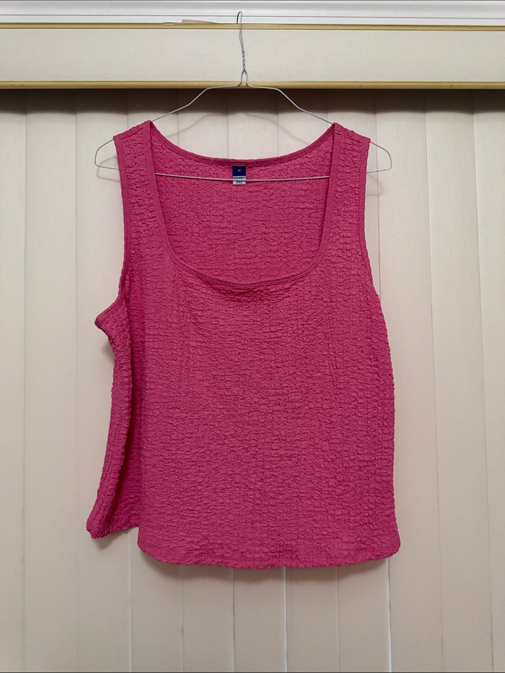 Old Navy Textured Scoop Neck Tank Top - Hot Pink
